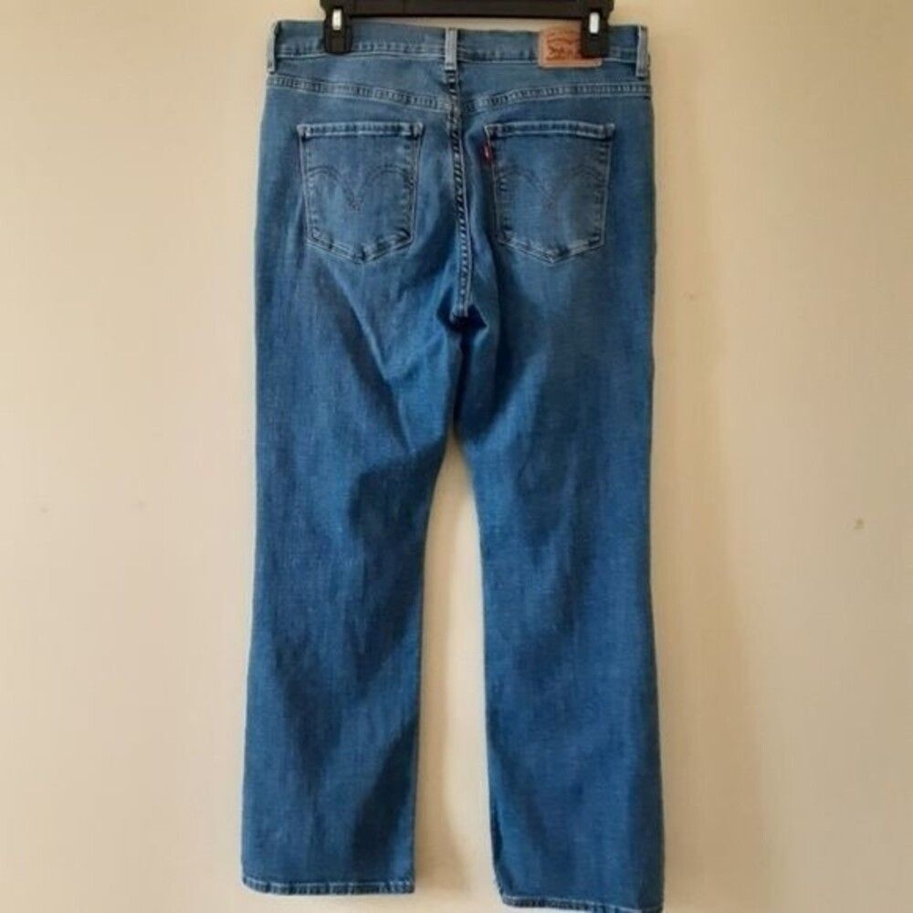 Levis Jeans Sz 8‎ Classic Boot Cut Medium Blue Wash Cowgirl Western Rodeo Casual